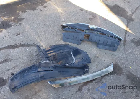 2013 Nissan Quest Sl z USA, uszkodzony, nr VIN JN8AE2KP2D9062176